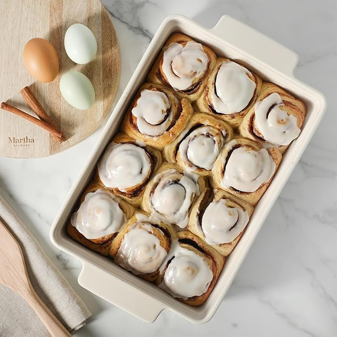 Is a Non-Stick Baking Tray Really Necessary?